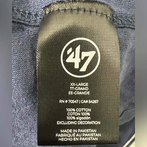 New York Yankees 47’ Brand Navy Long Sleeve Shirt - Picture 6 of 8